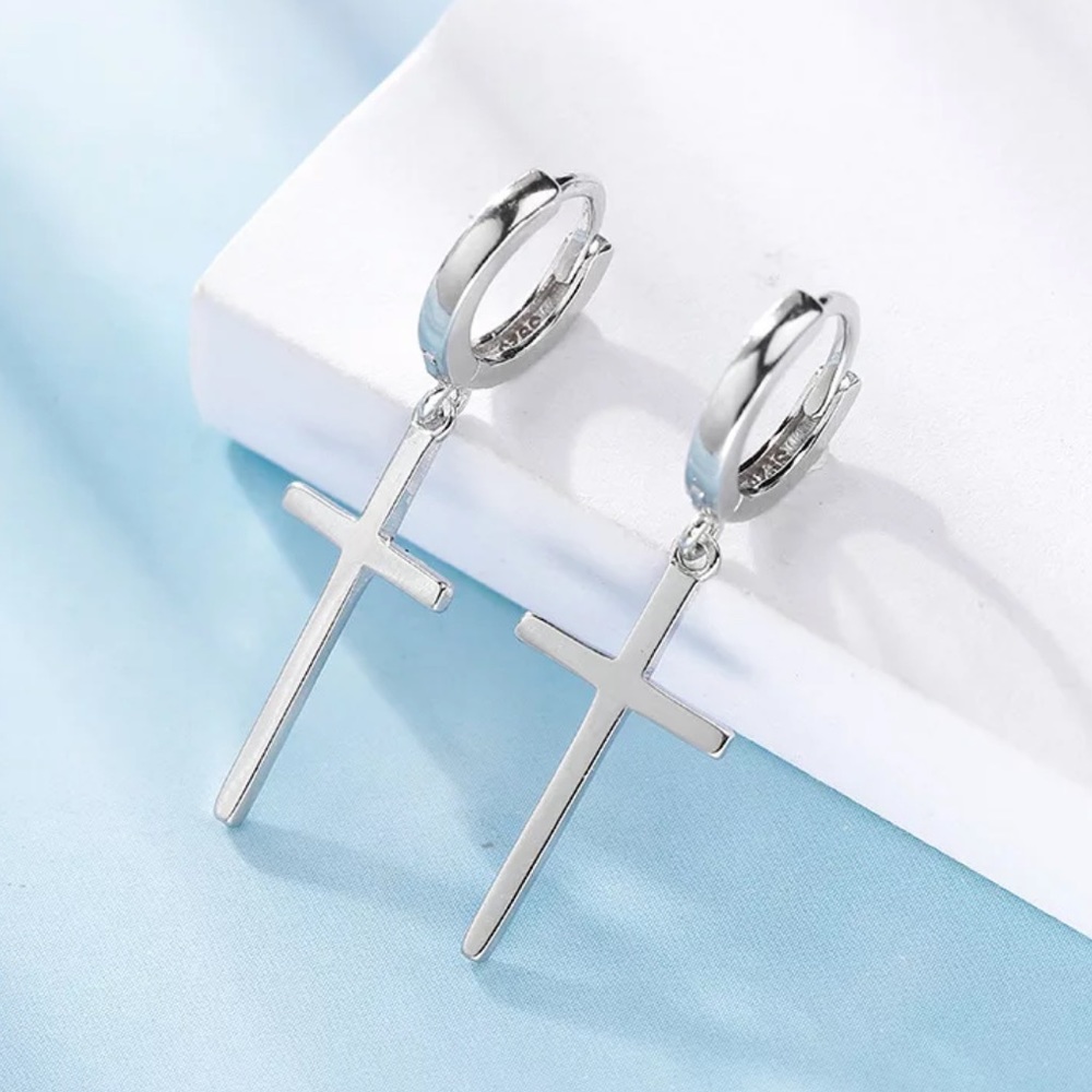 NEW 925 STERLING SILVER CROSS HOOP EARRINGS, NICE EARRINGS, CUTE EARRINGS - Picture 1 of 6